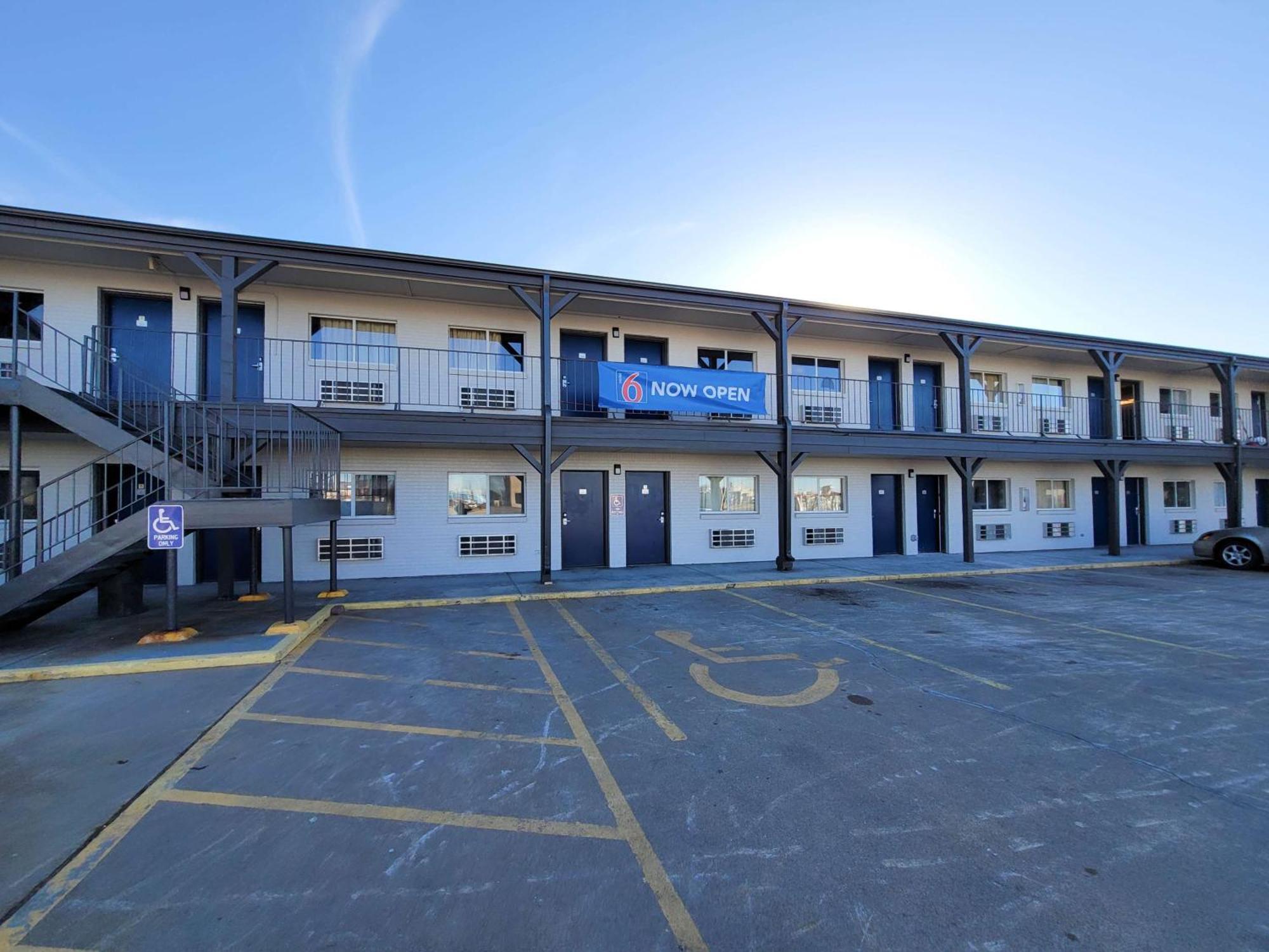 Motel 6 Wichita Ks South I35 Buitenkant foto