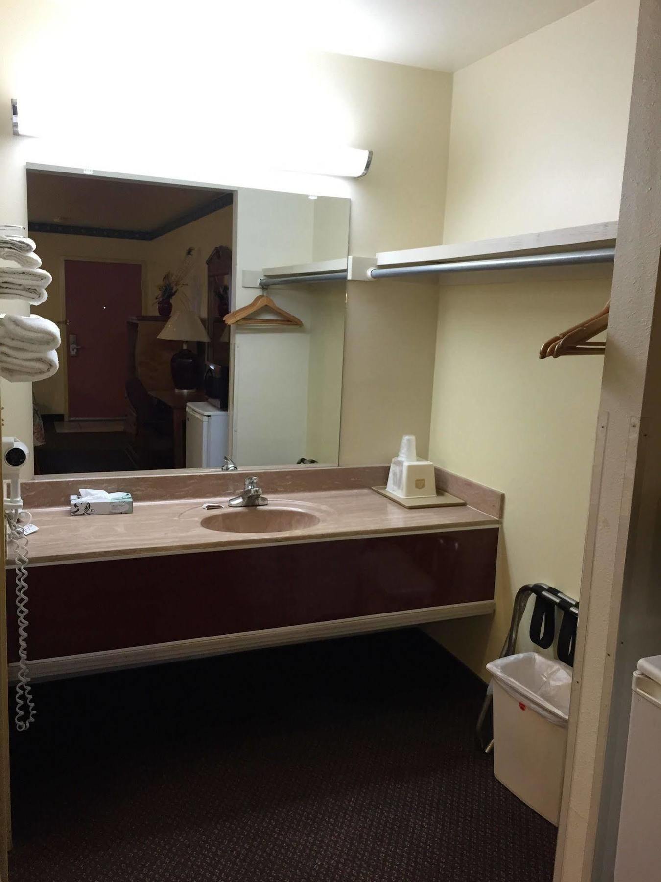 Motel 6 Wichita Ks South I35 Buitenkant foto